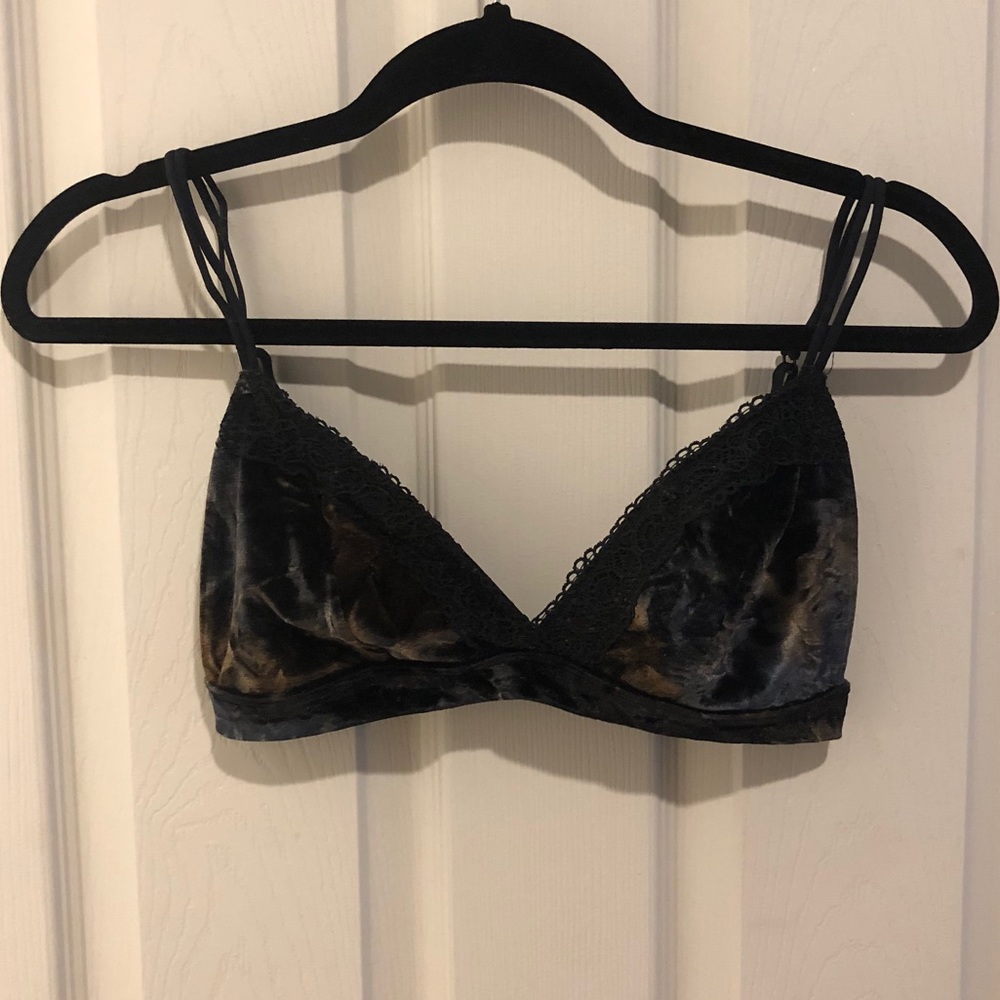 Xhilaration velvet lace bralette size m